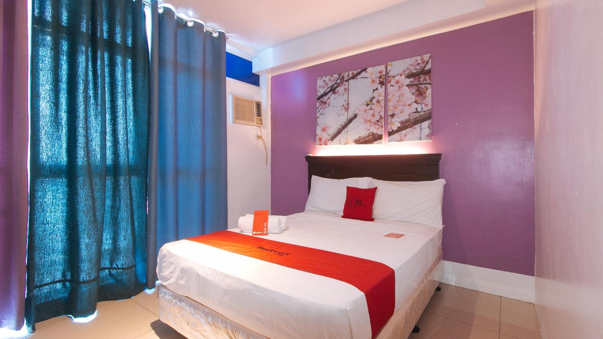 RedDoorz @ Melbourne Suites Makati Makati City Exterior foto